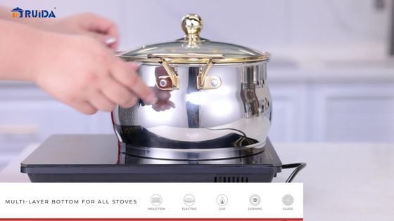 Wholesale Customized Home Kitchenware Casserole with Golden Handles